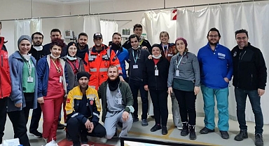 BUÜ’nün gönüllü sağlık ekibi şifa dağıtıyor