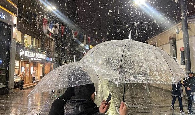 İstanbul’da kar yağışı! Sabah saatlerinde etkili oldu, lapa lapa yağdı…