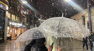 İstanbul’da kar yağışı! Sabah saatlerinde etkili oldu, lapa lapa yağdı…