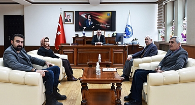 KARAMAN KENT KONSEYİ BAŞKANI HÜSEYİN GERÇEK VE MECLİS BAŞKANLARI REKTÖR GAVGALI'YI ZİYARET ETTİ