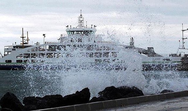 Kuzey Ege'de hafta sonu lodos nedeniyle bazı feribot seferleri yapılamayacak
