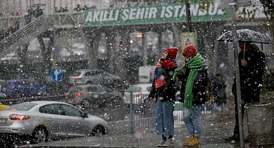 SON DAKİKA HAVA DURUMU 1 Şubat 2023: İstanbul'da kar yağışı başladı! DİKKAT uzmanlar tarih verip uyardı: