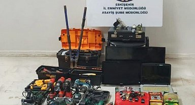 4 ayrı hırsızlık olayının şüphelisi çalıntı eşyalarla birlikte yakalandı