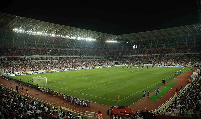 Afetzedeler Sivasspor-Fiorentina maçını ücretsiz izleyecek