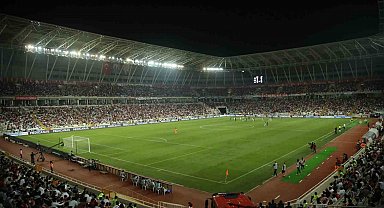 Afetzedeler Sivasspor-Fiorentina maçını ücretsiz izleyecek