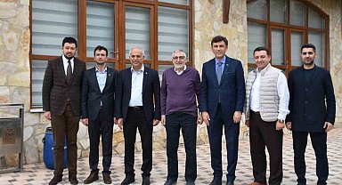 AK Parti'den Başkan Bozkurt'a ziyaret