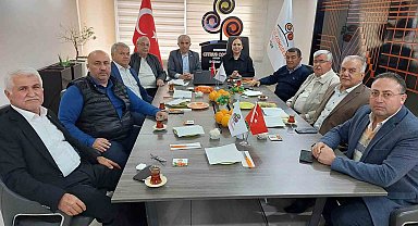 AK Parti'li Yılmaz, limon üreticileri ve sektör temsilcileri ile bir araya geldi