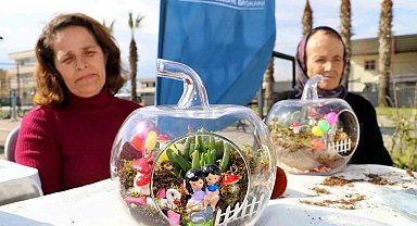 Akdeniz'de depremzede vatandaşlar için teraryum atölyesi düzenlendi