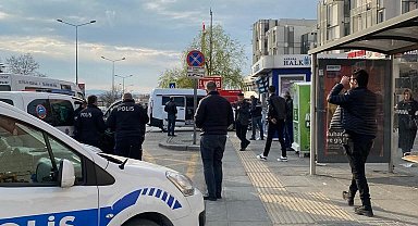Ankara'da kavgayı ayırmaya çalışan polise bıçaklı saldırı