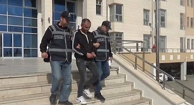 Aranan şahıs sahte kimlikle yakalandı