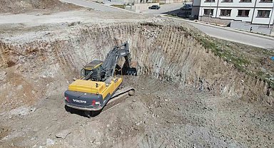 Bakan Kurum: "72 bin 596 konut yapacağımız Kahramanmaraş'ta ilk kazmayı vurduk"