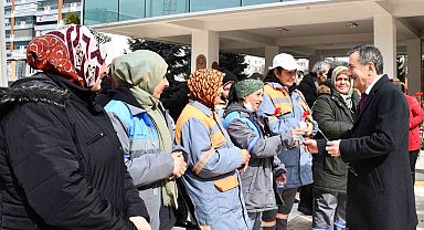Başkan Ataç kadın çalışanların gününü kutladı