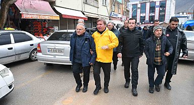Başkan Büyükkılıç, Elbistan Kayseri Çarşısı'nda esnafı ziyaret etti