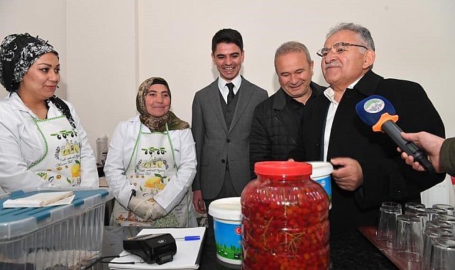 Başkan Büyükkılıç'tan 16 ilçeye 4 yılda 306 kez hizmet dolu ziyaret