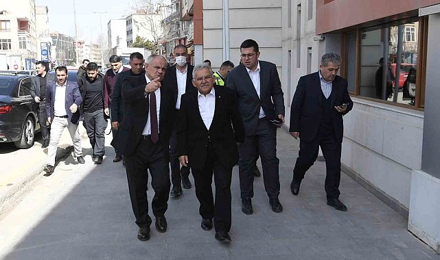 Başkan Büyükkılıç'tan Yahyalı'da yatırım değerlendirme toplantısı