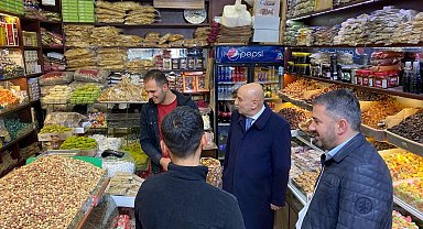 Başkan Çetinden depremzede esnafa ziyaret