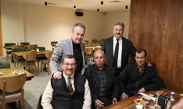 Başkan Palancıoğlu, muhtarlarla iftarda buluştu