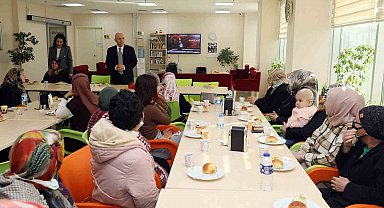 Başkan Yaşar 8 Mart'ı konukevi misafirleri ile kutladı