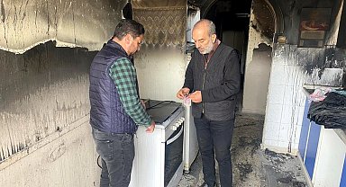 Belediye personelinden örnek davranış: Yanan evde bulduğu parayı sahibine teslim etti