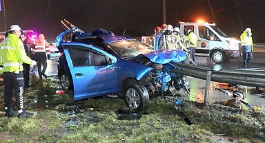 Beykoz'da feci kaza! Bariyerlere ok gibi saplandı, sürücü hayatını kaybetti