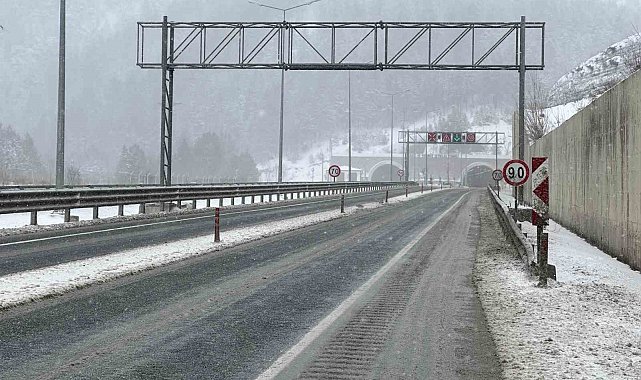 Çankırı'nın yüksek kesimlerinde kar yağışı etkili oldu