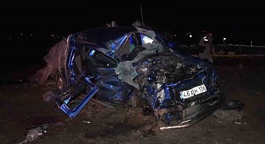 Çarptığı pikabı biçen tır tarlaya uçtu: 1 ölü, 5 yaralı