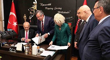 CHP lideri Kılıçdaroğlu: "Adaylık için belgelerimizi hazırlayıp YSK'ya teslim ettik"