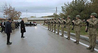 Cumhurbaşkanı Erdoğan: "Önümüzdeki günlerde inşallah bu gücümüzü karada, havada, denizde daha da artıracak çeşitli projelerle milletimizin huzuruna çıkacağız"