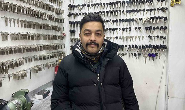 Değişken hava şartları apartman kapılarının açık kalmasına neden oluyor