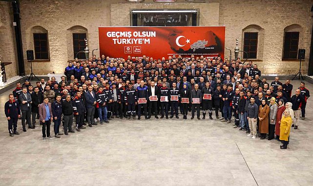 Deprem bölgesinde görevli personele Başkan Kavuş'tan teşekkür