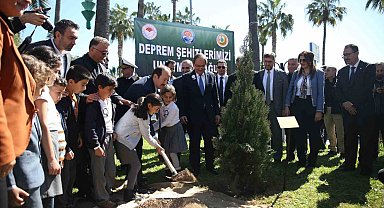 Depremde hayatını kaybeden her vatandaşın anısına bir fidan