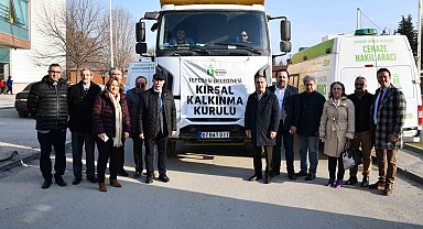 Depremden etkilenen üreticiler için bağışlanan yemler Eskişehir'den yola çıktı
