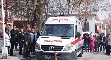 Depremin 248'inci saatinde kurtarılan Aleyna Ölmez, tedavi gördüğü hastaneden taburcu oldu