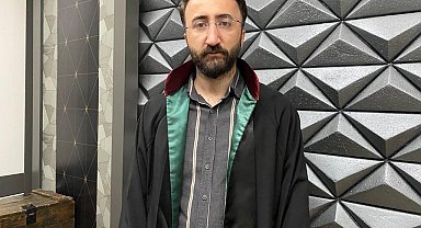 Depremzede avukat mesleğini Kayseri'de sürdürüyor