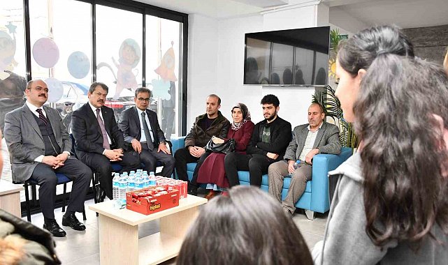 Depremzede çocuklar için resim etkinliği düzenlendi