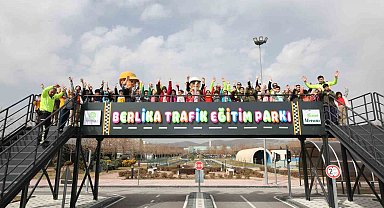 Depremzede çocuklar MEGA ile tanıştı