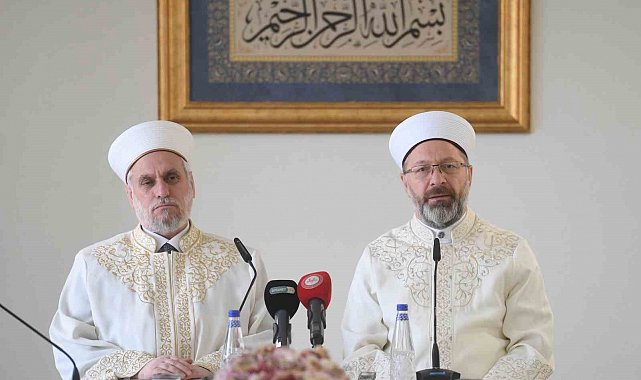 Diyanet İşleri Başkanı Erbaş: "Yurt içinde ve yurt dışındaki çalışmalarımız artacak"