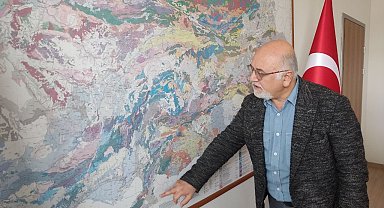 Doç. Dr. Akyol'dan deprem bölgesindeki kültür varlıklarıyla ilgili uyarı