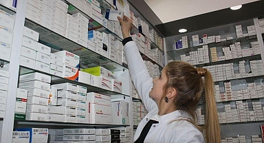 Eczaneler kaçta açılıyor, kaçta kapanıyor 2023? Eczaneler hafta içi, hafta sonu kaça kadar açık?