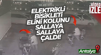 Elektrikli bisikleti elini kolunu sallaya sallaya çaldı