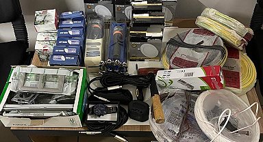Elektronik malzeme hırsızları yakalandı