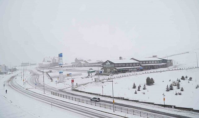 Erciyes'e Mart karı yağdı