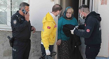 Eskişehir'de çöp evde yaşayan kadın: "Ben sağlık istemiyorum, ölmek istiyorum"