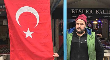 Eskişehir'de dükkânlar Türk bayraklarıyla donatıldı