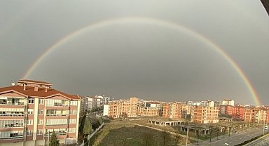 Eskişehir'de gökkuşağı görsel şölen oluşturdu
