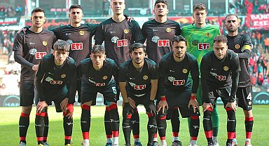 Eskişehirspor deplasmanda 10 evinde 5 puan topladı
