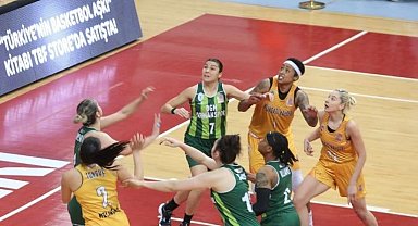 Fenerbahçe taraftarı salondaki maça da alınmayacak
