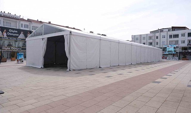 Günlük bin kişiye iftar yemeği verecek olan Sorgun Belediyesi, Ramazan öncesi 3 bin 500 adet gıda paketi dağıttı.