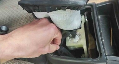 Habur Gümrük Kapısı'nda çok sayıda kaçak eşya ele geçirildi