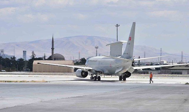 Hava Kuvvetlerine ait uçaklar Akdeniz'in uluslararası hava sahasında eğitim uçuşu yaptı